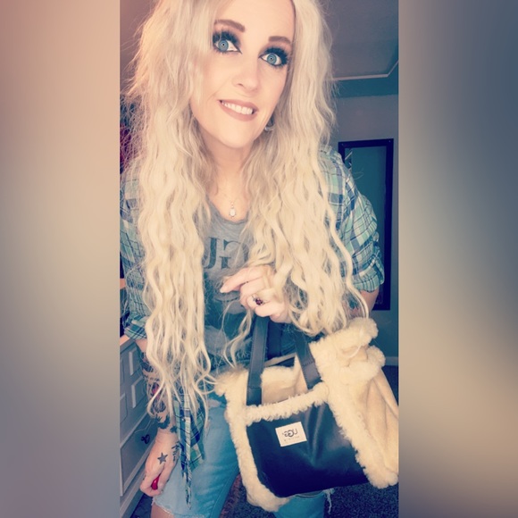 UGG Purse - Picture 9 of 17